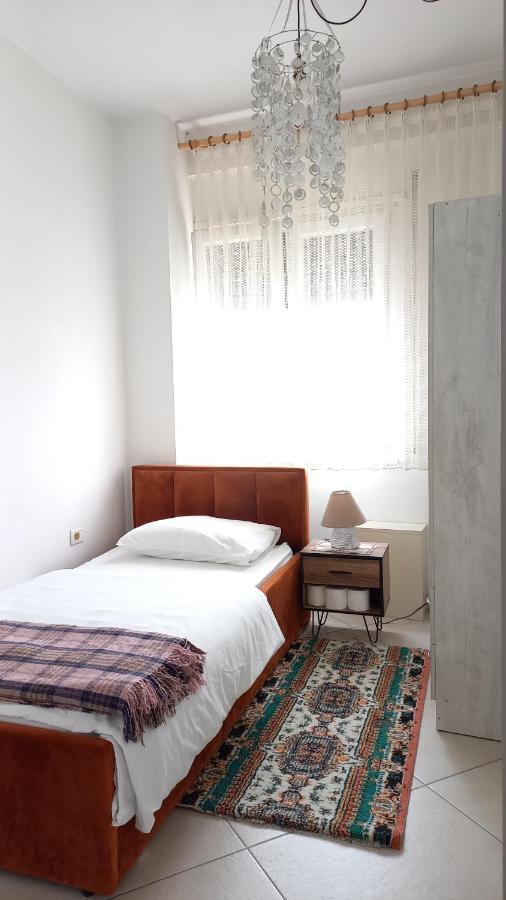 Isabel Rooms Tirana Exterior photo